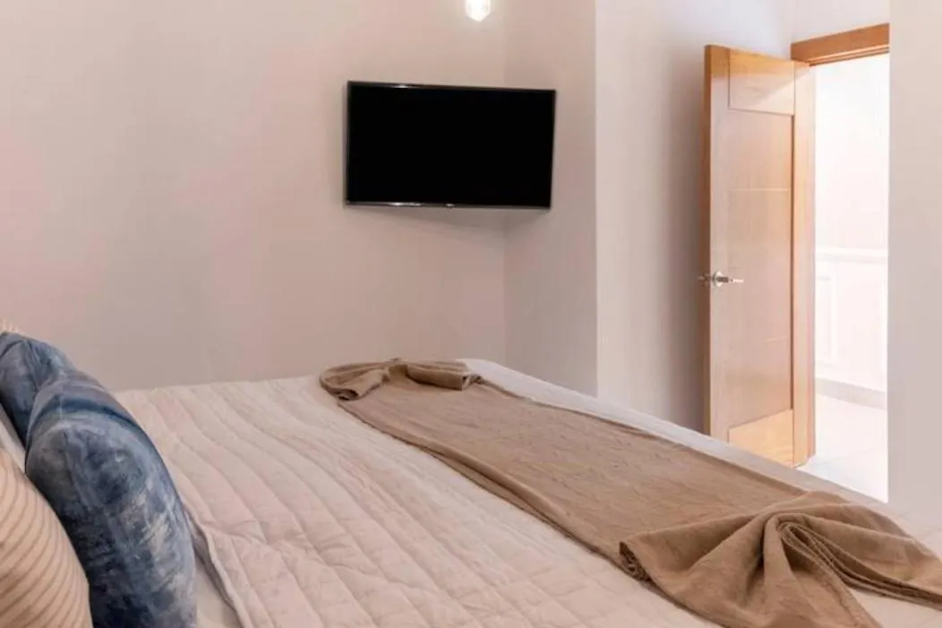 Luxury Beachfront 2Br At Las Olas, חואן דוליו